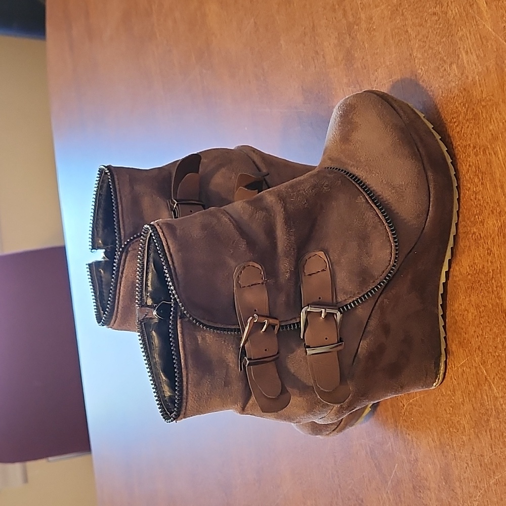 DONATED - Picture 3 of 4